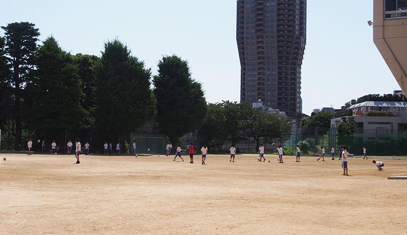 校庭