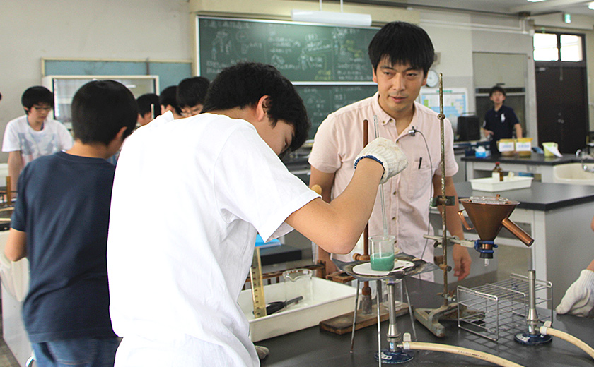 化学授業（中1）